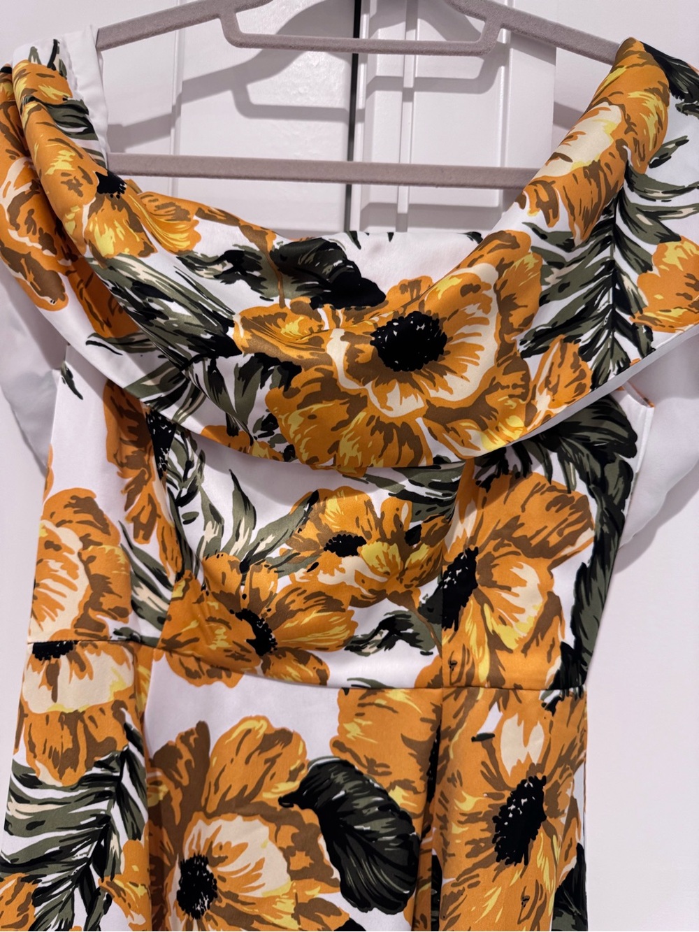 ASOS Yellow Floral Off-Shoulder Dress. Sunflowers. Size 6 US